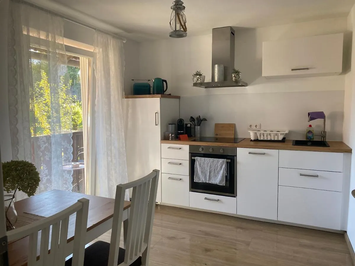 Apartment Ferienwohnung Vogelnest Linden